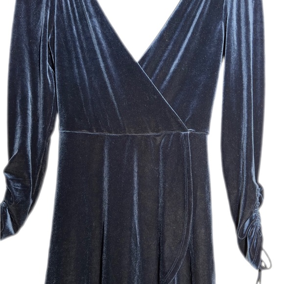 Urban Outfitters Velvet Surplice Playsuit
Size XS - Picture 7 of 11